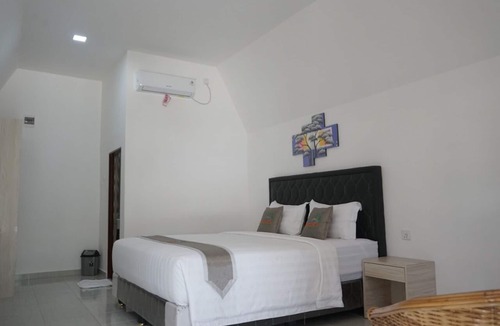 Bintan Bed & Breakfast | Madu Tiga Beach & Resort