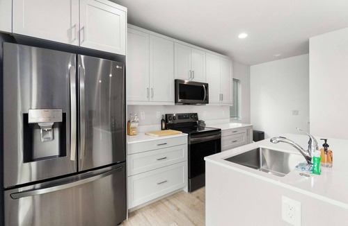 Whittier Heights Apartment | Mae's sweet suite - Micro Studio - 91Walkscore