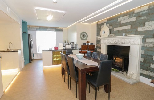 Saint Asaph Cottage | Maes Elwy