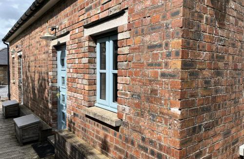 Pont-ar-gothi House | Maes Y Grove Cottage