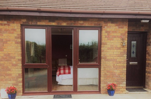 Llanllwchaiarn House | Maes y Môr apartment