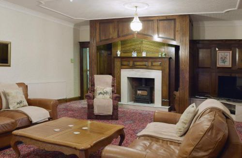 Llanelli House | Maes Y Wawr