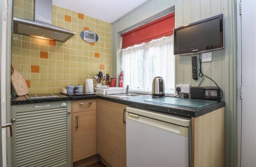 Llandanwg Cottage | MAESAWEL STUDIO, with a garden in Llanfair