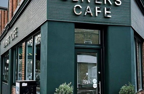 Battersea House | Magenta – 3 Bedroom Home by Battersea Park