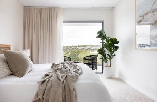 Magenta Shores House | Magenta Palms