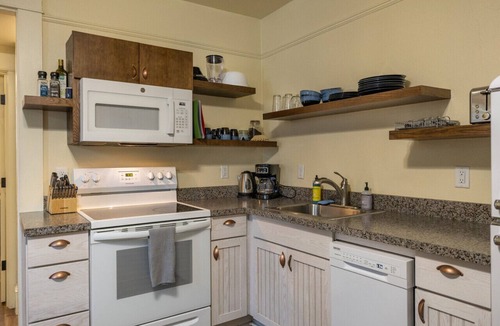 Market District Apartment | Magenta - Rhodee #2: close to UO/Autzen