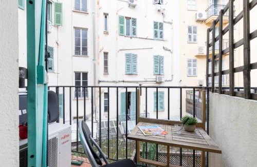 Jean-Medecin Apartment | Magenta Square Central 1 Bdr with AC