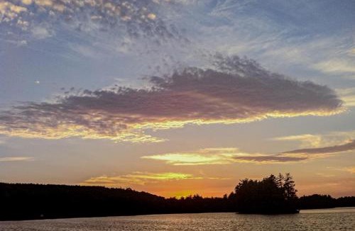 Pine River Pond House | Maggie's Lakeside Cottage