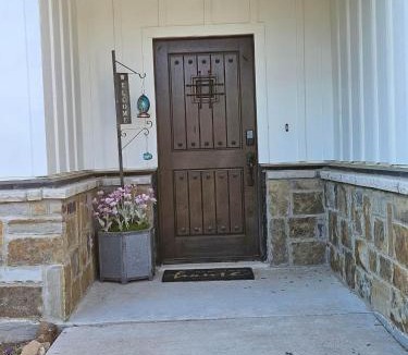 Granbury House | Maggie's Place