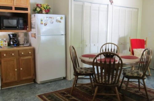 Maggie Valley Ski Chalet | ~*~Maggie Valley Chalet ~*~n5 min from BlueRidge Parkwayn2BR/2BR/Wifi/Smart TVsn