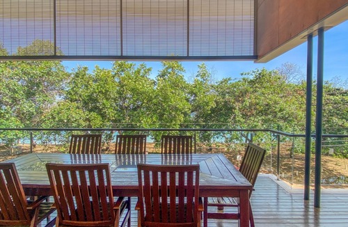 Horseshoe Bay Apartment | Maggies Beachfront Apt. 12