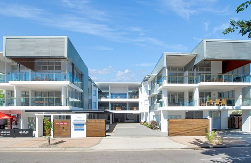 Horseshoe Bay Apartment | Maggies Beachfront Apt. 2