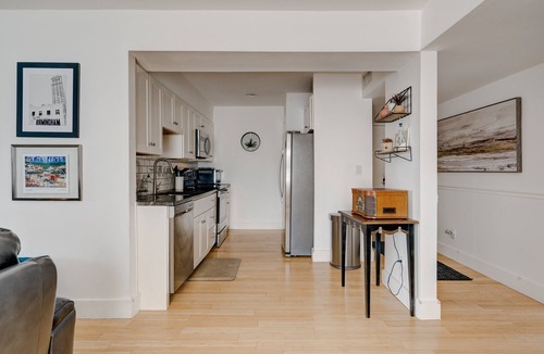 Redmont Park Condo | *MAGIC CITY VIEWS* 2-Bed Private Luxurious Condo