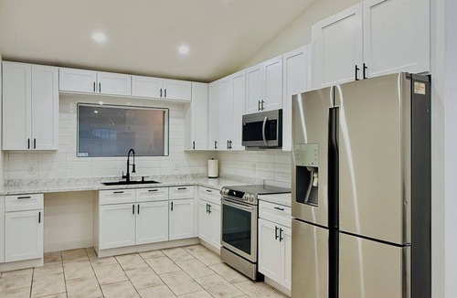 Poinciana Apartment | Magical 1BedRoom– Modern & Cozy