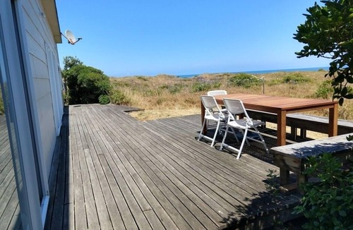 Waitarere Beach House | Magical Beach Kiwi Bach