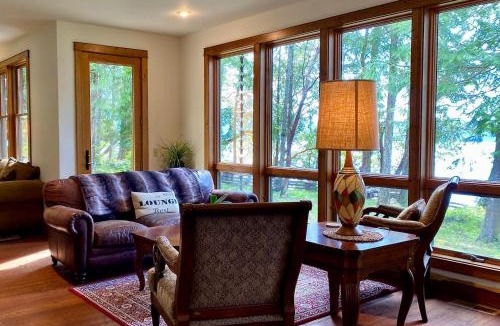 Eastsound House | Magical Beachfront, Hot Tub, Private, Spacious