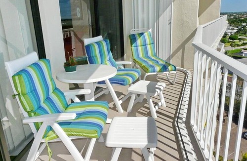 Marco Island Condo | Magical Beachfront Condo | Pool & Ocean Views
