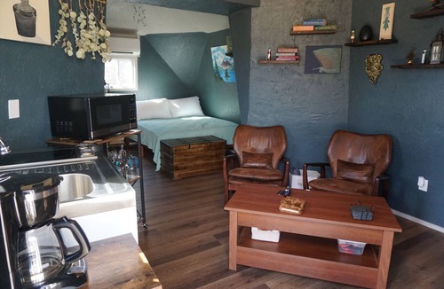 Trenton House | Magical Creature Caretaker Cabin