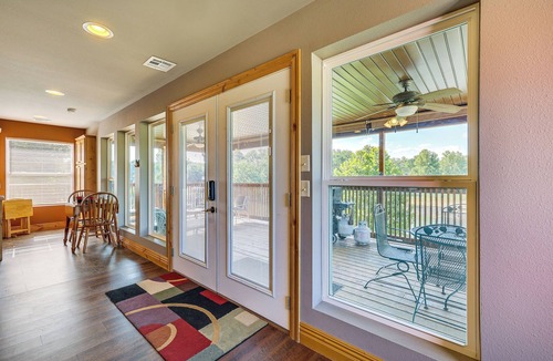Pineville Cottage | Magical Pineville Oasis: Gas Grill & Scenic Deck!