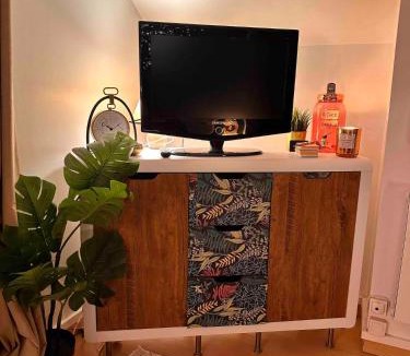 Enghien-les-Bains Apartment | Magical studio, good vibes