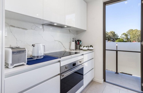 Bongaree Apartment | Magical Water Views on South