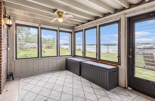 Sister Lakes House | Magician Lakefront Home in Sister Lakes