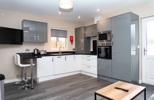 Runnymede Apartment | Magna House