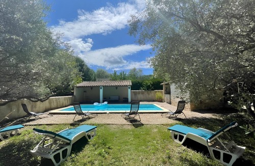 Saint-Julien-de-Peyrolas Villa | Magnifique Villa Les Oliviers - 10 Pers Avec Piscine - 5 min Gorges D'ardèche