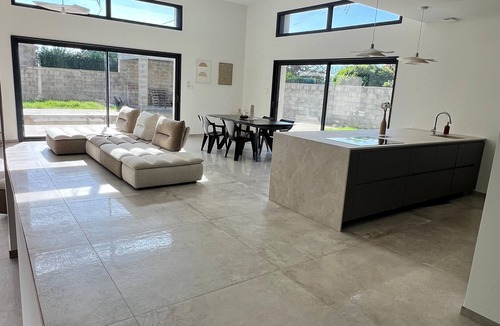 Saint-Marcel-les-Valence Villa | Magnificent house for 8 people