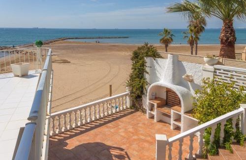 Benicassim Villa | Magnifica VILLA AIREOLA frente al mar