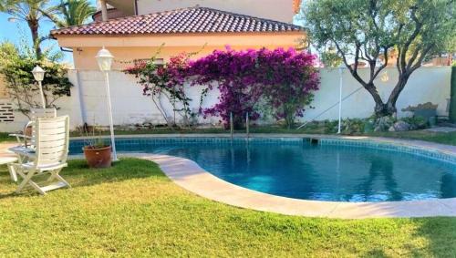 Benicassim Villa | Magnifica VILLA AIREOLA frente al mar