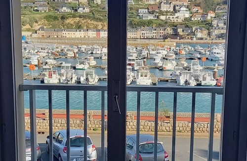 Fecamp Cottage | Magnificent 100 m² gîte with harbour, sea and cliff views, classified 3*.