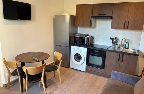 Noisy-le-Grand Apartment | Magnificent 2-room apartment on the edge of the Marne on garden level