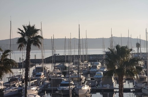 Cavaliere Apartment | Magnificent 4pers apartment, air-conditioned, in the marina. beach 3mn walk.