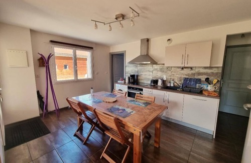 Chapelle-des-Bois Cottage | Magnificent 4-star mountain apartment