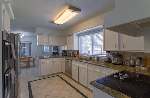 Houston House | Magnificent 5br city home