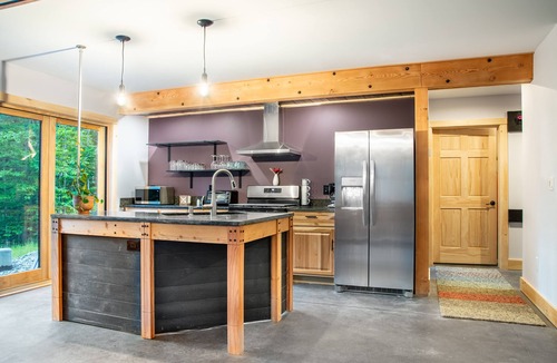 Warren Ski Chalet | Magnificent any time of year