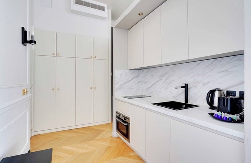 Faubourg-du-Roule Apartment | Magnificent apartment -1BR-4P- Champs-Élysées