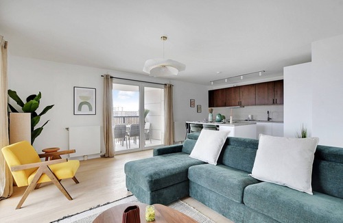 Clichy Apartment | Magnificent apartment- 3BR/8P-Proche de la Seine