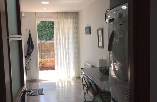L'Escala Apartment | Magnificent apartment. modern and recent, 300 m from the sea, with swimming pool and parking