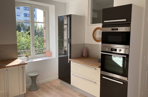 Poincare - Foch - Anatole France - Croix de Bourgogne Apartment | Magnificent apartment in the heart of Villa Médreville with garden and parking space