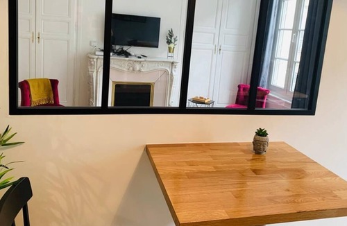 Quartier du chateau Apartment | Magnificent apartment with the cachet of the old