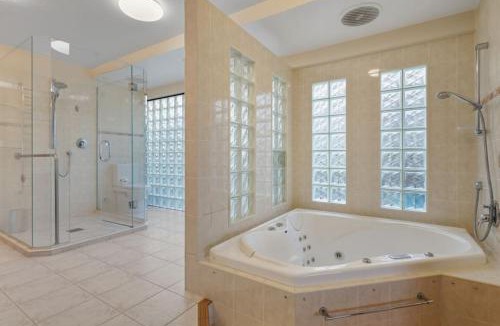 Sunnyhills Villa | Magnificent Beachfront Mansion - Pool - Fireplace