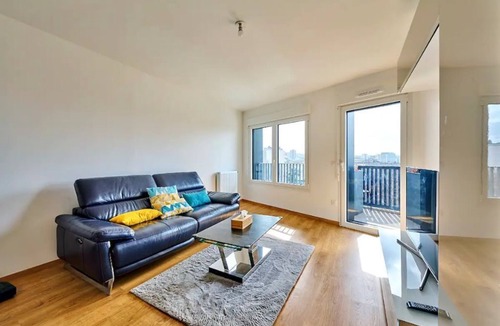Universite House | Magnificent F3 less than 15 min from La Défense