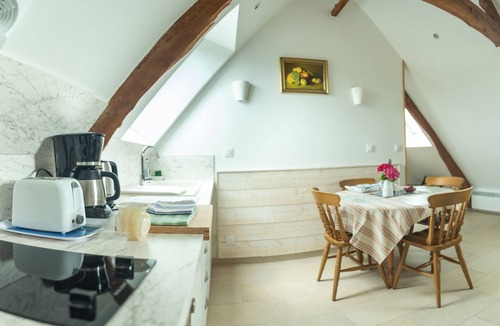 Meuvaines Apartment | Magnificent flat with countryside views
