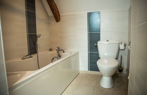 Meuvaines Apartment | Magnificent flat with countryside views