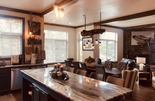 Mount Ida Cottage | Magnificent Four Bedroom, Two 1/2 Bath luxury, log-sided Harbor North cottage with incredible views of Lake Ouachita. by RedAwning