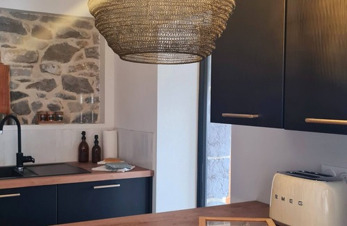 Dompierre-sur-Helpe Villa | Magnificent farmhouse with hot tub in vaulted cellar