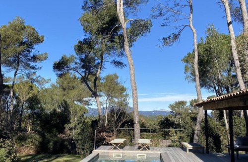Montferrier-sur-Lez House | Magnificent architect-designed house in the pines overlooking Pic sur Loup