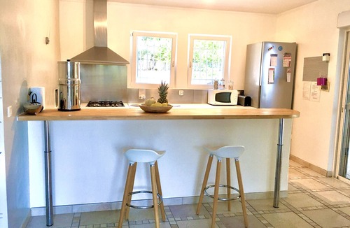Tourrettes-sur-Loup House | MAGNIFICENT VILLA WITH SEA VIEW, SWIMMING POOL, GARDEN, PÉTANQUE COURT
